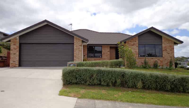 58 Farnborough Drive, Grandview Heights
