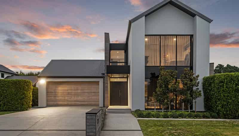 29 Carnaveron Drive, Lincoln