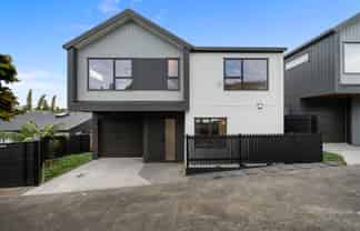 94 Takutai Avenue, Half Moon Bay