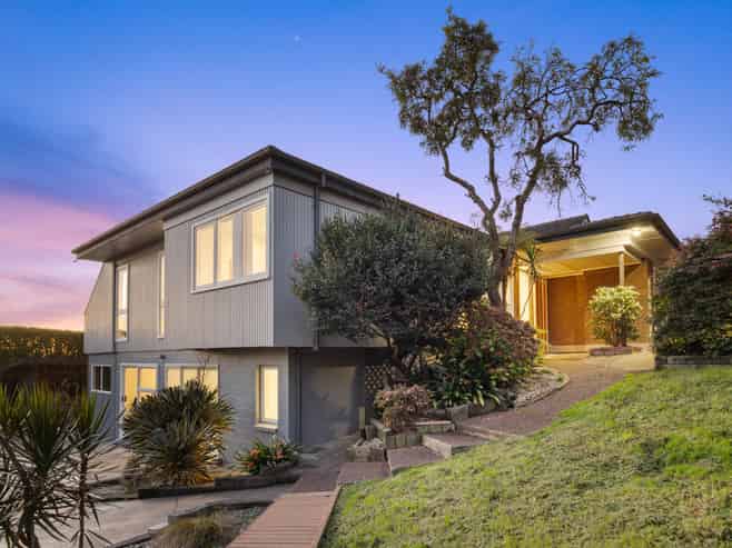 24 Gills Road, Bucklands Beach
