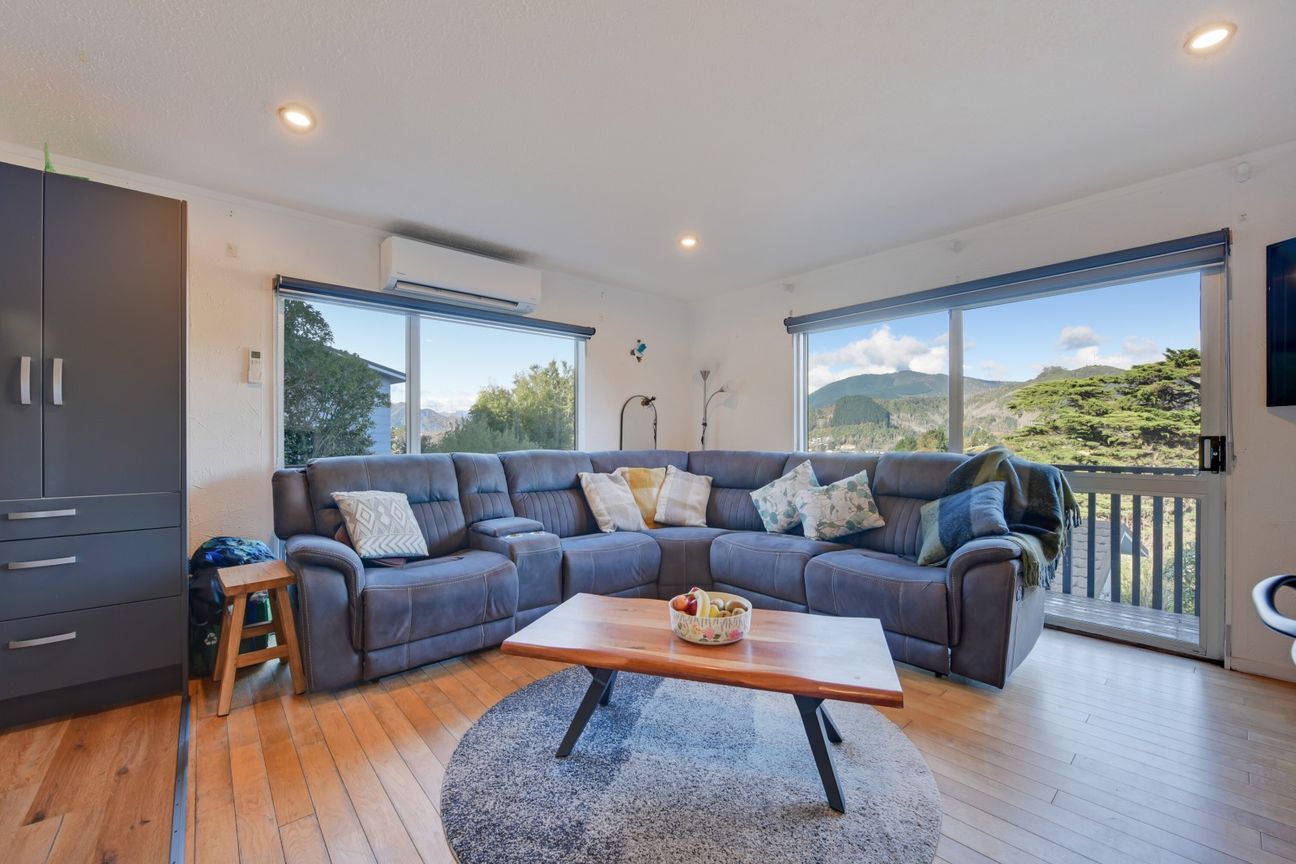 Views, Lifestyle & a Home That's Ready to Enjoy – pohled 4
