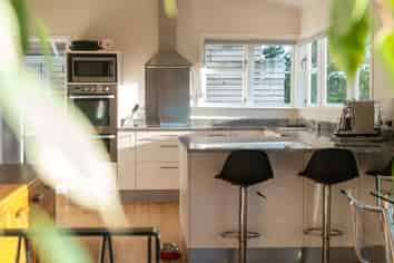 10 Edgeware Road, Wilton