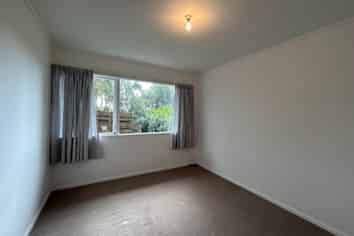2/4 College Road, Saint Johns