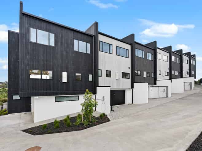 1,2,3,4/2 Valonia Street, Mount Roskill
