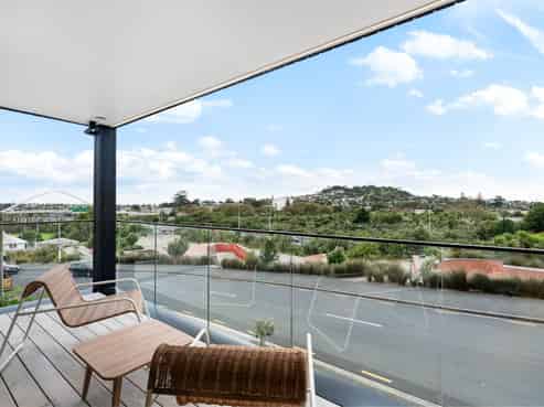 1,2,3,4,5/2 Valonia Street, New Windsor