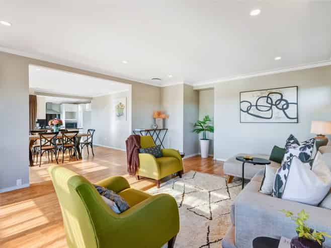 24 Halldene Terrace, Red Beach