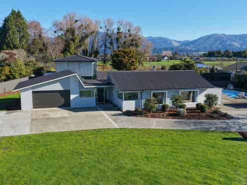172 Thorp Street, Motueka