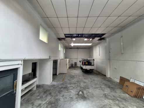 Versatile New Lynn warehouse