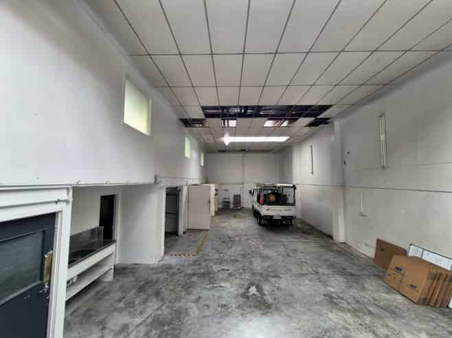Versatile New Lynn warehouse