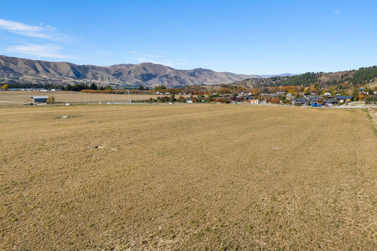 Prime Landholding, Strategic Location - Więcej