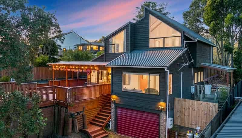 2/46A Captain Scott Road, Glen Eden