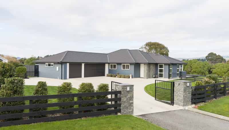 61 Hartwell Drive, Kelvin Grove