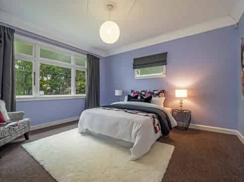 385 Botanical Road, West End