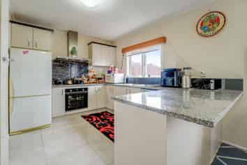 61 Halver Road, Hill Park