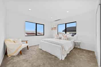 25C Rosamund Avenue, New Windsor