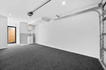 25C Rosamund Avenue, New Windsor
