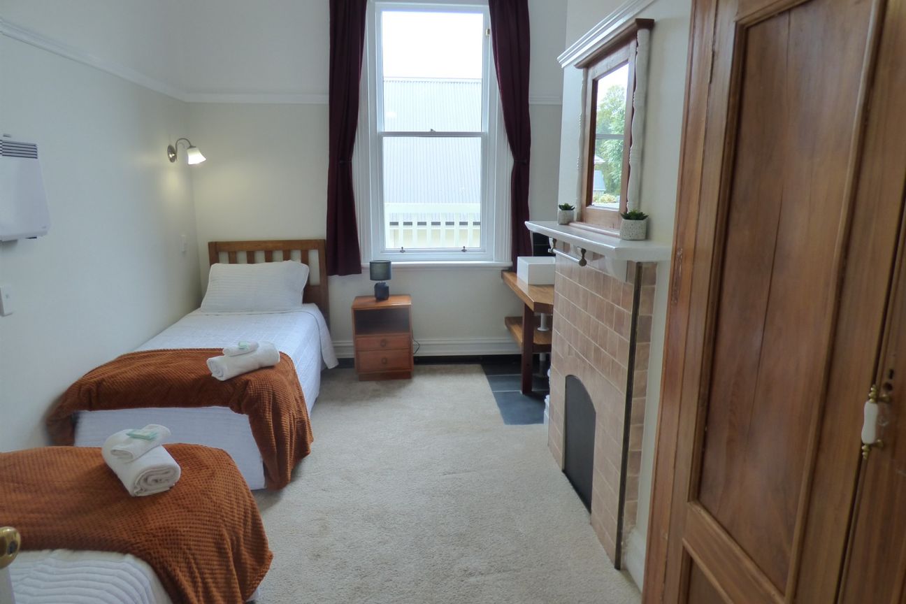 Lifestyle Income, Prime Location, 35-Year Lease – další
