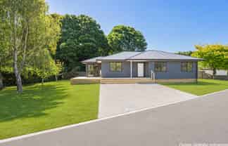 62 Awanui Drive, WAIKANAE