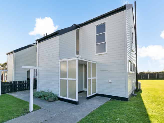 1/163 Rongotai Road, Kilbirnie
