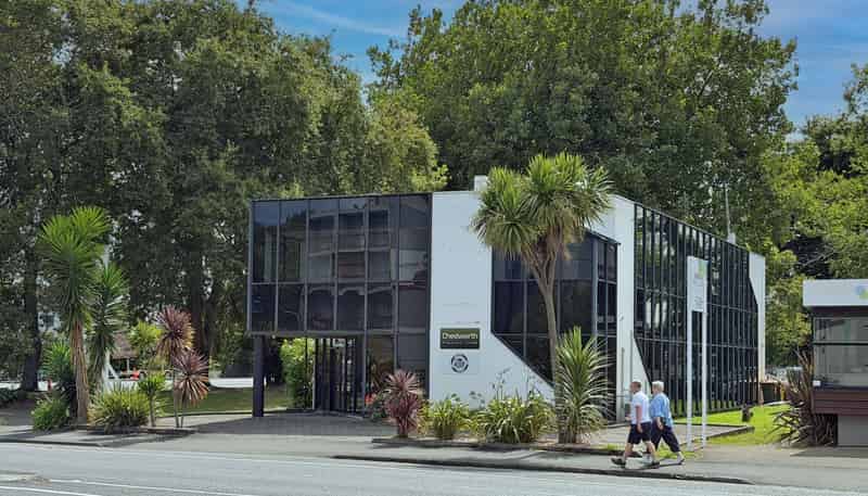 1110 Victoria Street, Hamilton Central