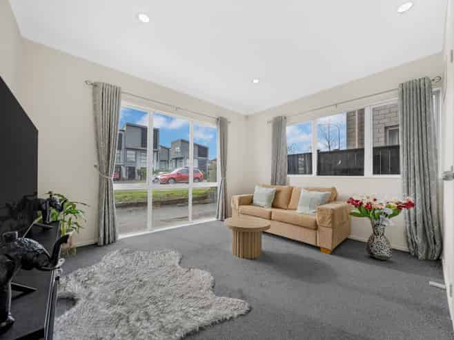 135 Flat Bush School Road, Flat Bush