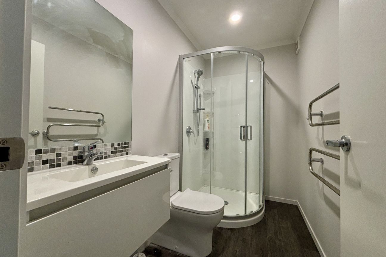Modern Town House - View 6