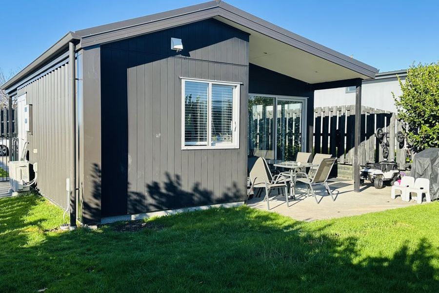 Oodles of Room - Inside & Out – pohled 2