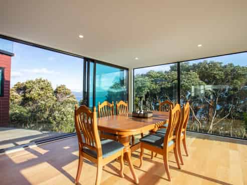 10 Satchell Way, Kaiwharawhara