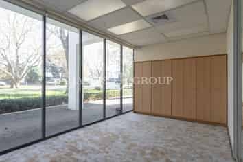 REFURBISHED PENROSE OFFICE SPACE | 275m²