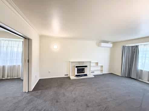 152 Straven Road, Fendalton