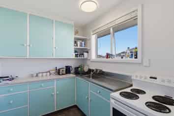 2/267 Tancred Street, Ashburton