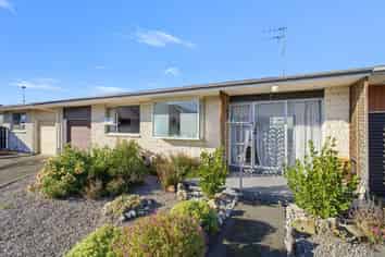 2/267 Tancred Street, Ashburton