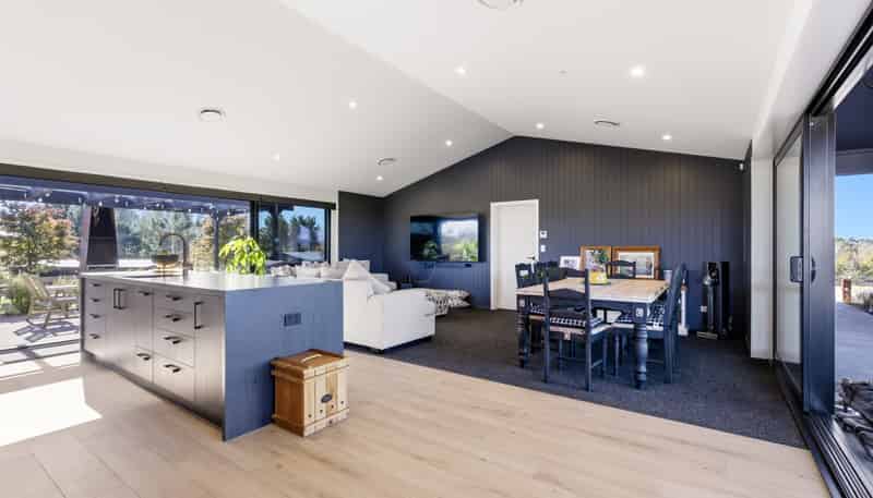 31 Otutira Drive, Kinloch