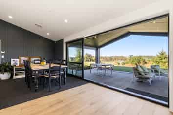 31 Otutira Drive, Kinloch