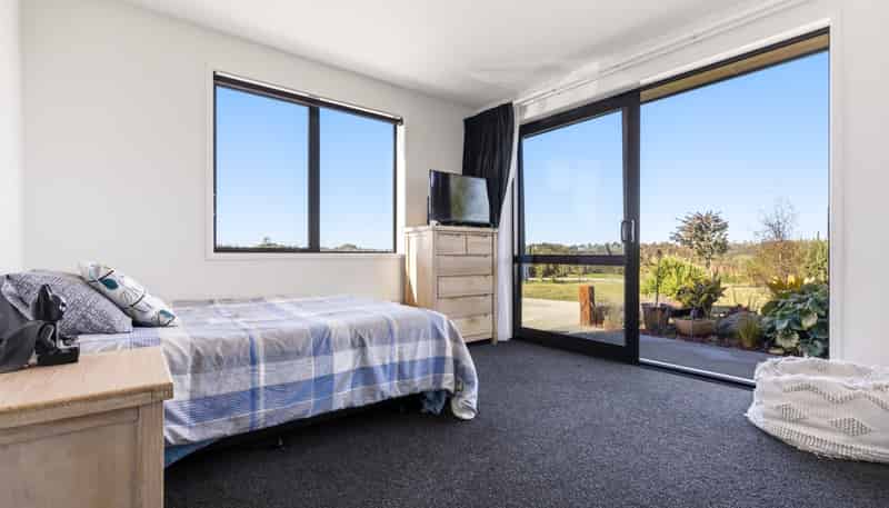31 Otutira Drive, Kinloch