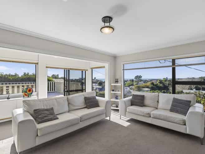 531 Devon Street West, Blagdon