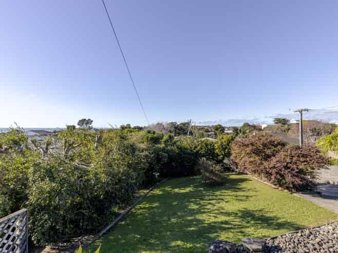 531 Devon Street West, Blagdon