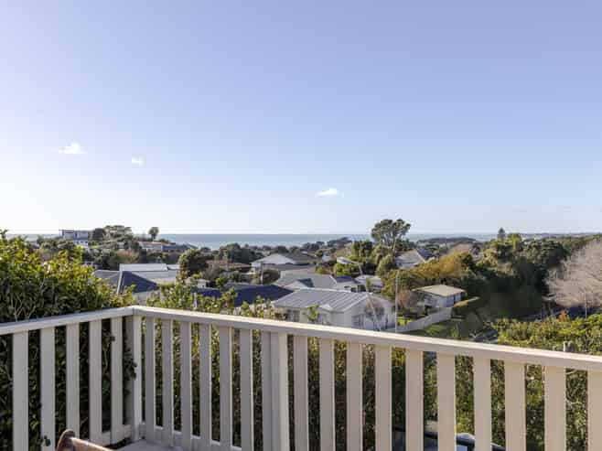 531 Devon Street West, Blagdon