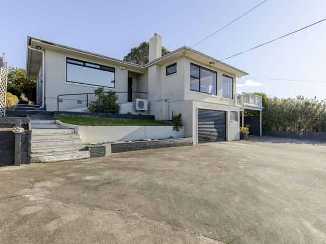 531 Devon Street West, Blagdon