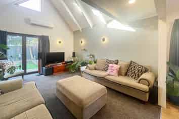 16a Riverview Street, Beckenham