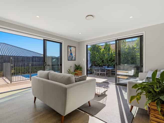 15 Charlotte Drive, Omokoroa