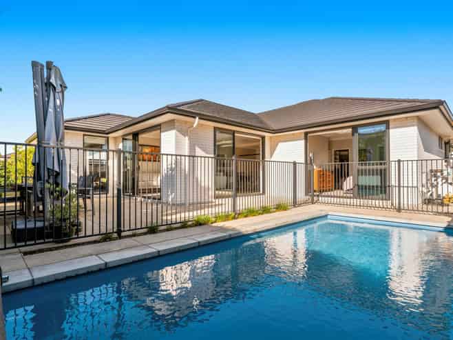 15 Charlotte Drive, Omokoroa