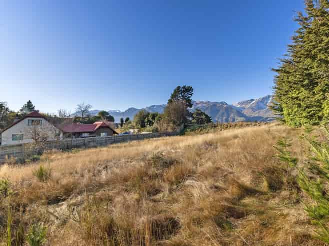14 Muir Road, Lake Hawea