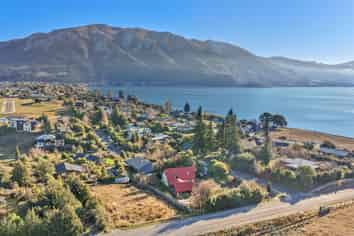 14 Muir Road, Lake Hawea