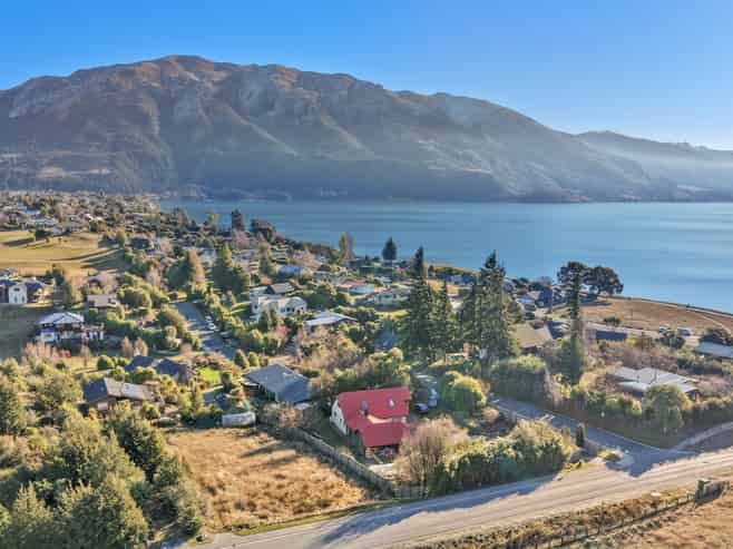 14 Muir Road, Lake Hawea