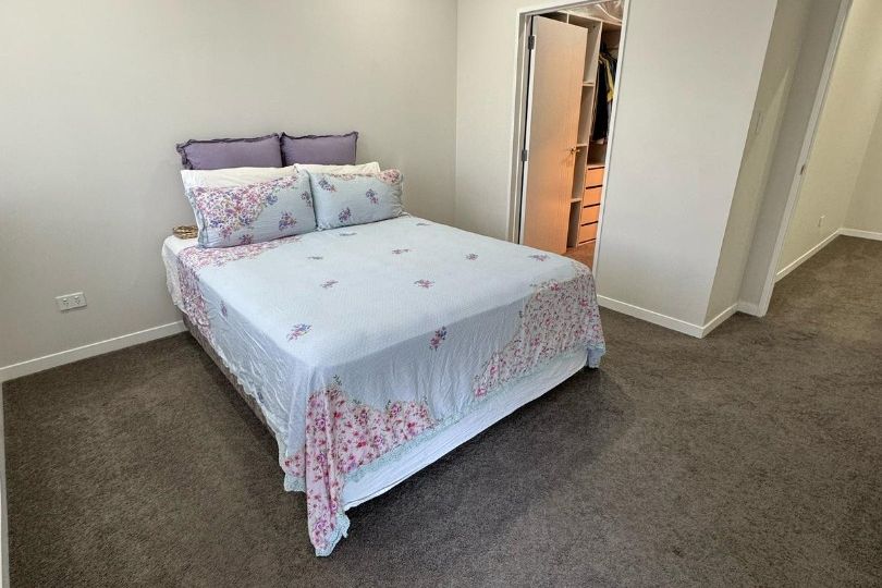 Modern 4-Bedroom Executive Home for Rent Ã¢ÂÂ Prime Takanini Location! - Vista 6