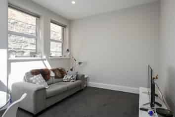8/30 Dowling Street, Dunedin Central