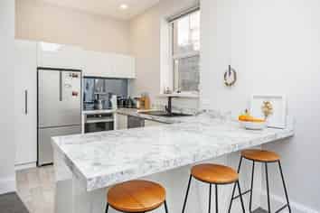 8/30 Dowling Street, Dunedin Central