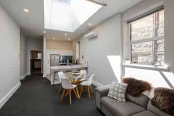 8/30 Dowling Street, Dunedin Central
