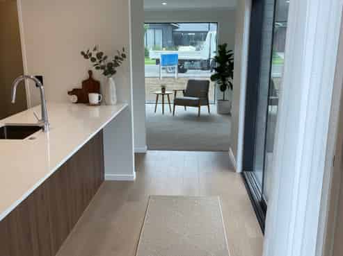 92 Metoriti Cres, Paerata